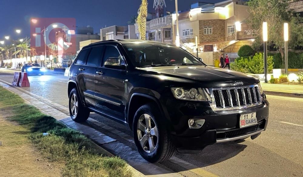 جیپ گراند شیرۆکی